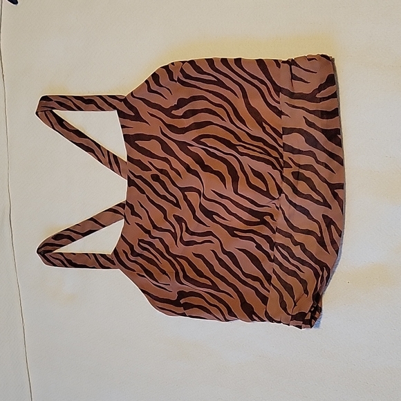 ASTR The Label Cross Back Top - Picture 3 of 8